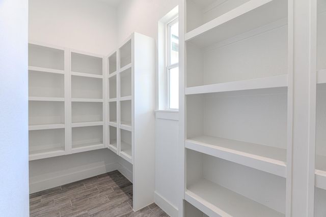 2069 Road 660, Dayton, TX 77535