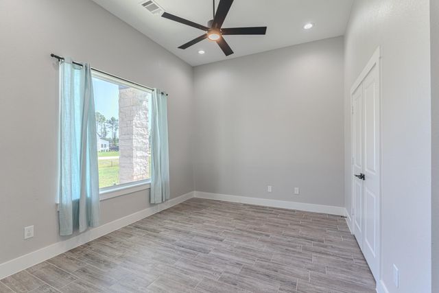 2069 Road 660, Dayton, TX 77535