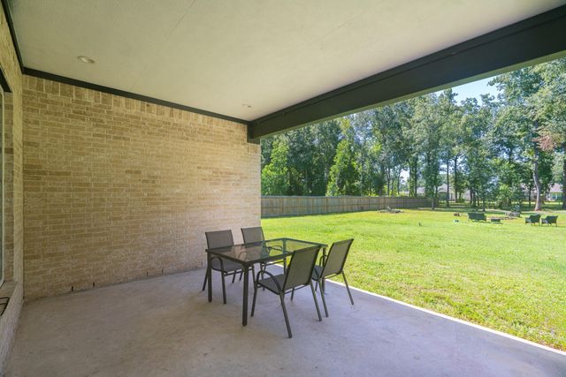 2069 Road 660, Dayton, TX 77535