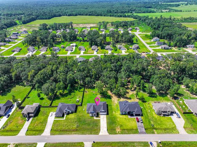 2069 Road 660, Dayton, TX 77535