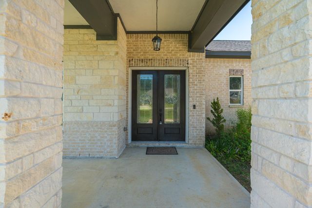 2069 Road 660, Dayton, TX 77535