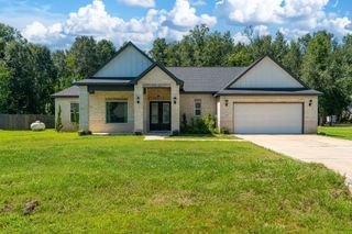 2069 Road 660, Dayton, TX 77535