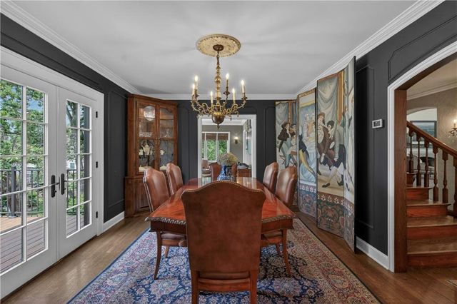 840 Rockwell Lane, Kansas City, MO 64112