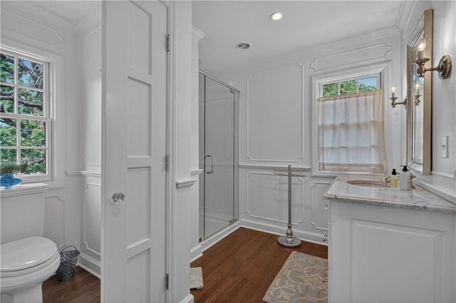 840 Rockwell Lane, Kansas City, MO 64112