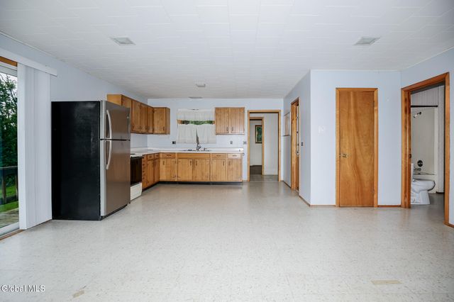 143 County Route 22 Stop 26, Hudson, NY 12534