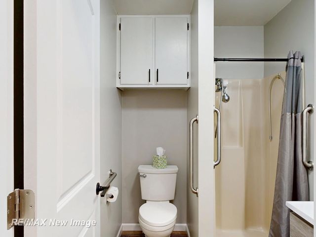5019 Glenfield Drive, Saginaw Twp, MI 48638