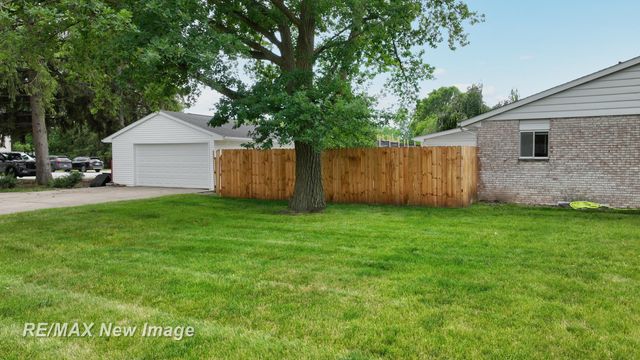 5019 Glenfield Drive, Saginaw Twp, MI 48638