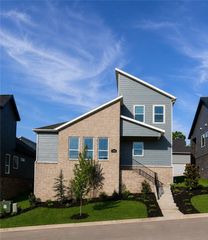 2649 E Livingston Lane, Fayetteville, AR 72703