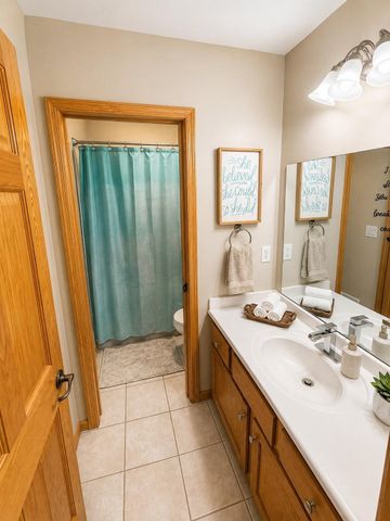 10425 Vera Cruz Drive N, Brooklyn Park, MN 55443