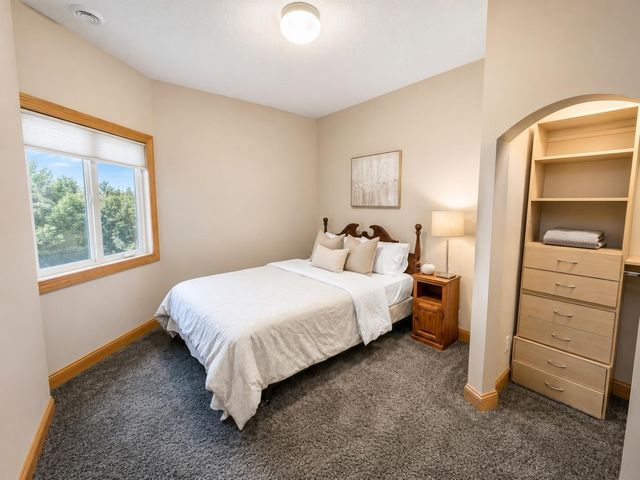 10425 Vera Cruz Drive N, Brooklyn Park, MN 55443