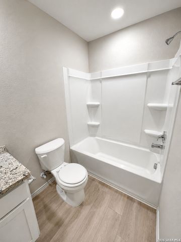 7356 Misty Ridge Dr Apt 12, Converse, TX 78109