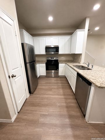7356 Misty Ridge Dr Apt 12, Converse, TX 78109