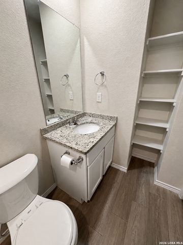 7356 Misty Ridge Dr Apt 12, Converse, TX 78109