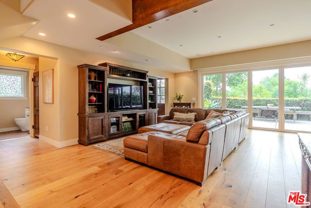 5903 Tellefson Road, Culver City, CA 90230