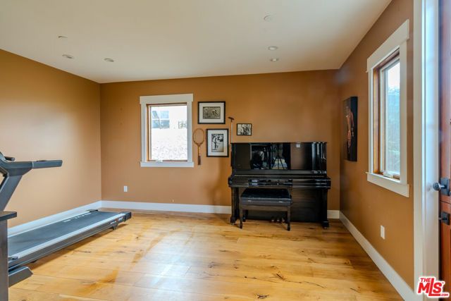 5903 Tellefson Road, Culver City, CA 90230