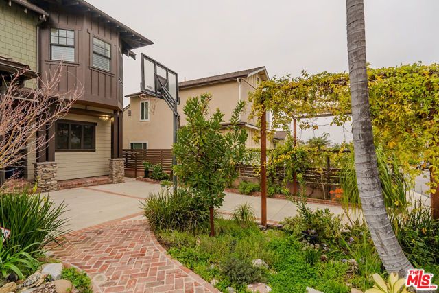 5903 Tellefson Road, Culver City, CA 90230