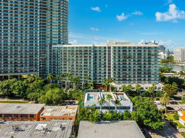 1525 Bay Rd, Miami Beach, FL 33139
