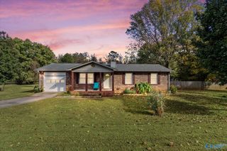 109 Oldwood Road, Huntsville, AL 35811