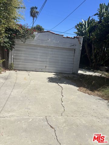 2232 S Ridgeley Drive, Los Angeles, CA 90016