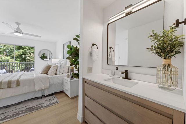 20288 Northwest Square, Cupertino, CA 95014
