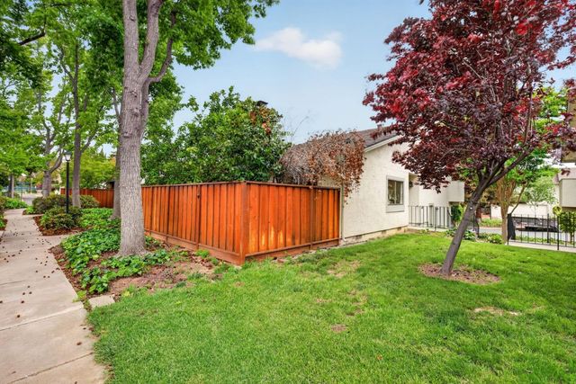 20288 Northwest Square, Cupertino, CA 95014