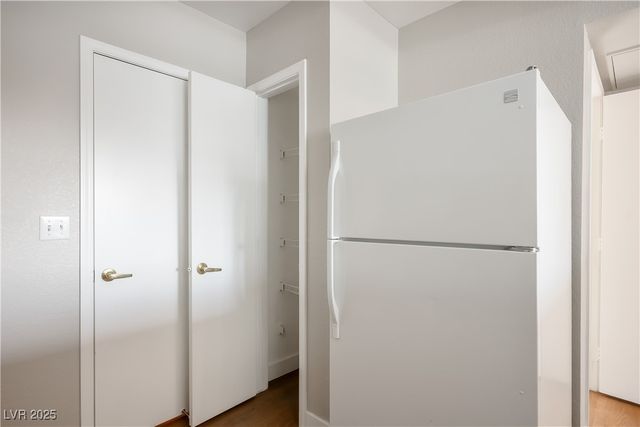 6650 WARM SPRINGS Road 2040, Las Vegas, NV 89118