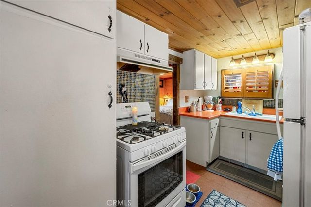 42596 Willow, Big Bear Lake, CA 92315