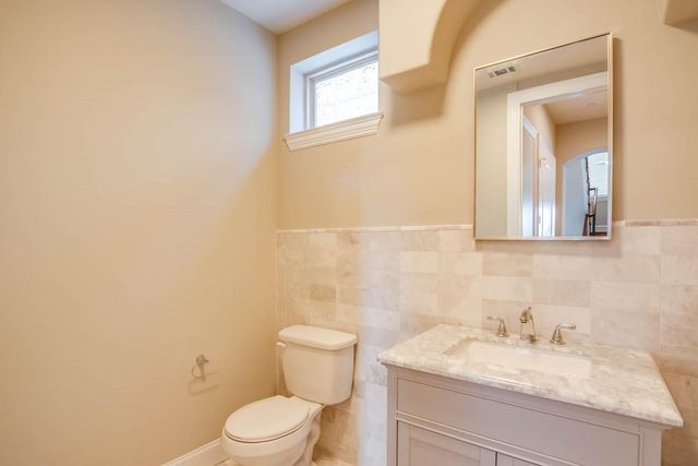 3817 Bowser Avenue B, Dallas, TX 75219