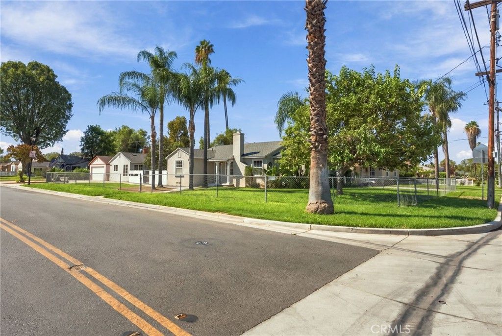 6815 Barcelona, Riverside, CA 92504 — photo 4