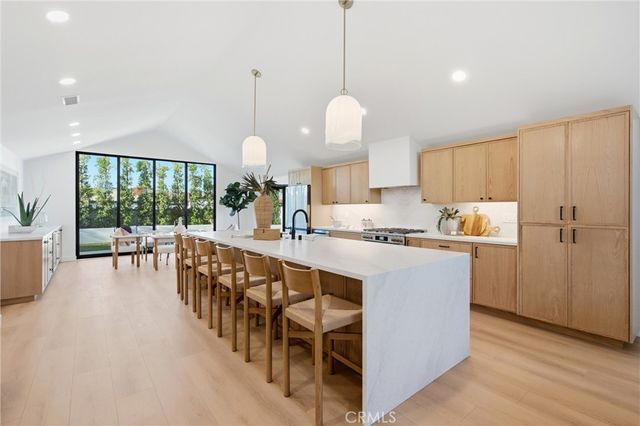 1788 Hawaii Circle, Costa Mesa, CA 92626