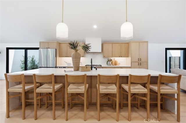 1788 Hawaii Circle, Costa Mesa, CA 92626