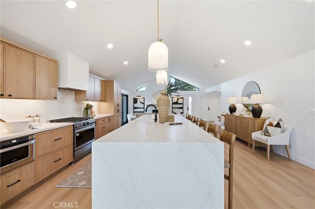 1788 Hawaii Circle, Costa Mesa, CA 92626