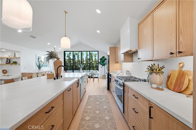 1788 Hawaii Circle, Costa Mesa, CA 92626
