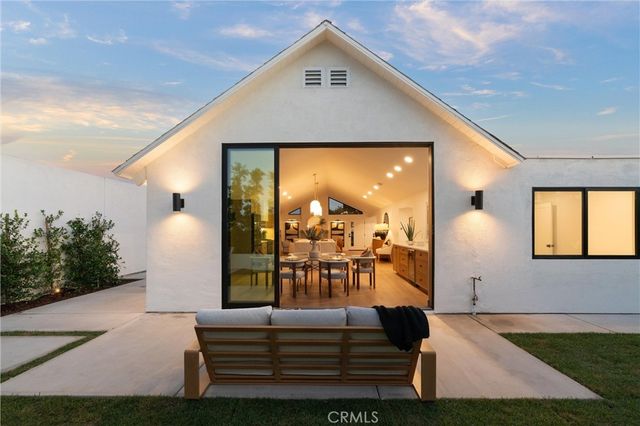 1788 Hawaii Circle, Costa Mesa, CA 92626