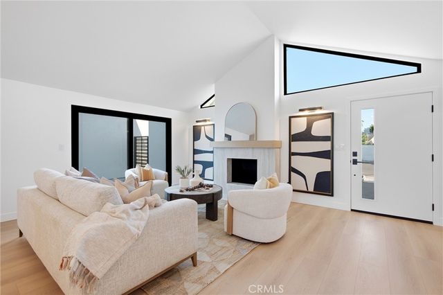 1788 Hawaii Circle, Costa Mesa, CA 92626
