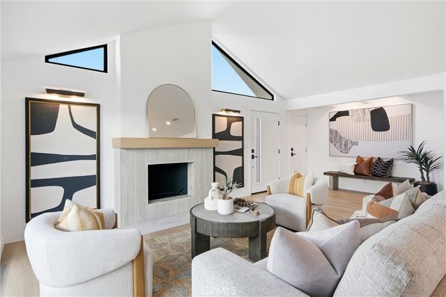 1788 Hawaii Circle, Costa Mesa, CA 92626