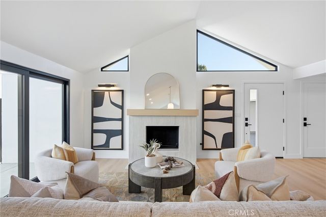 1788 Hawaii Circle, Costa Mesa, CA 92626