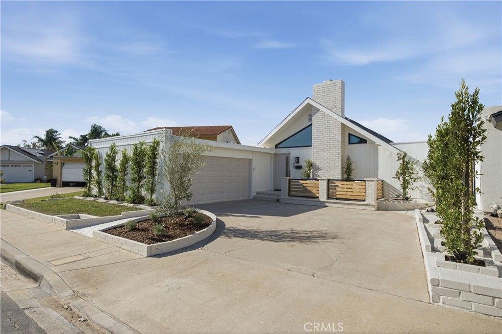 1788 Hawaii Circle, Costa Mesa, CA 92626