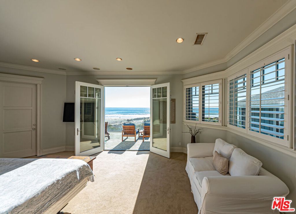 Image 13 of property listing at 30760 Broad Beach Road, Malibu, CA 90265