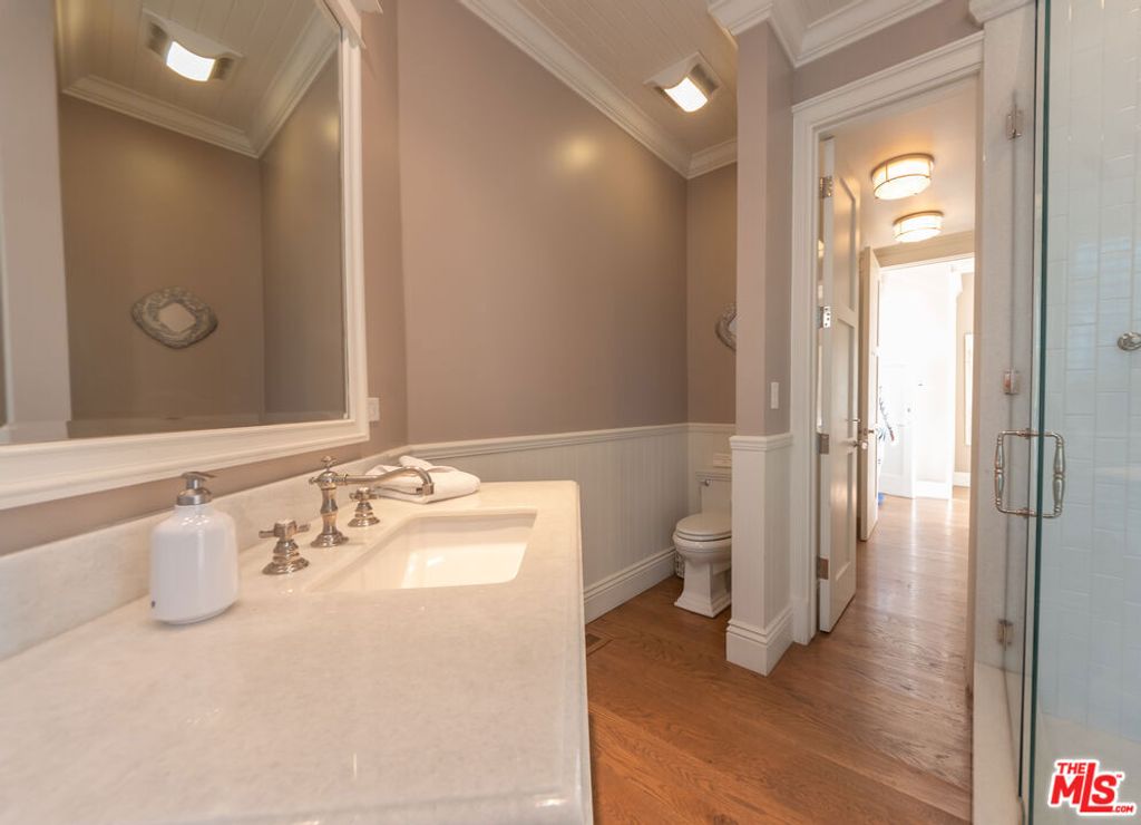 Image 24 of property listing at 30760 Broad Beach Road, Malibu, CA 90265