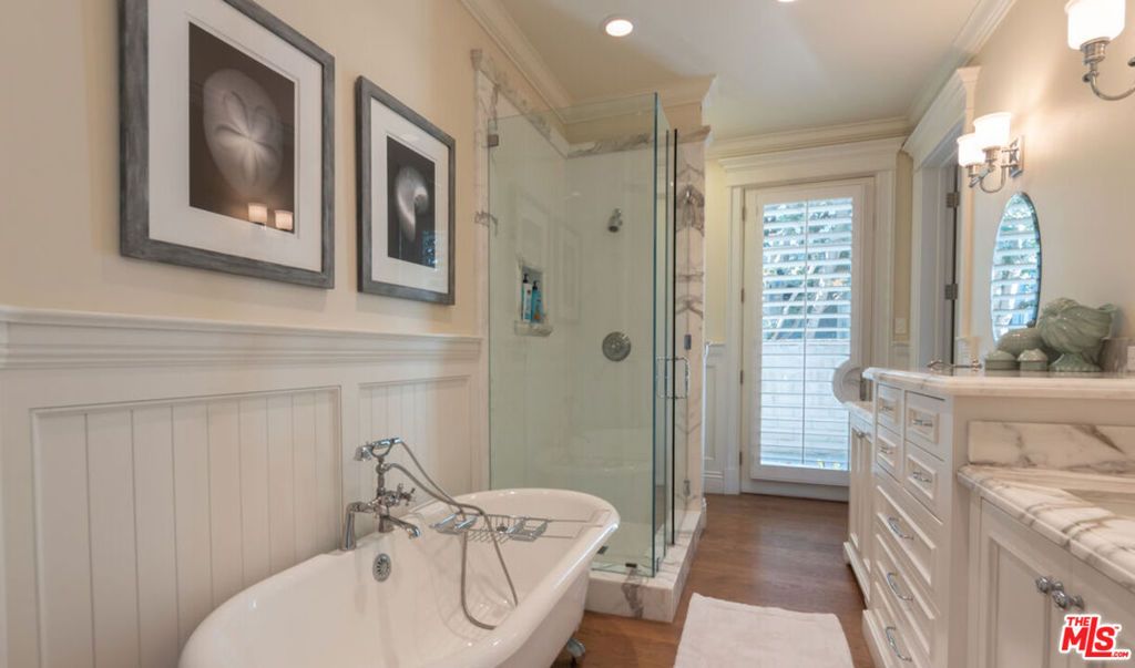 Image 26 of property listing at 30760 Broad Beach Road, Malibu, CA 90265