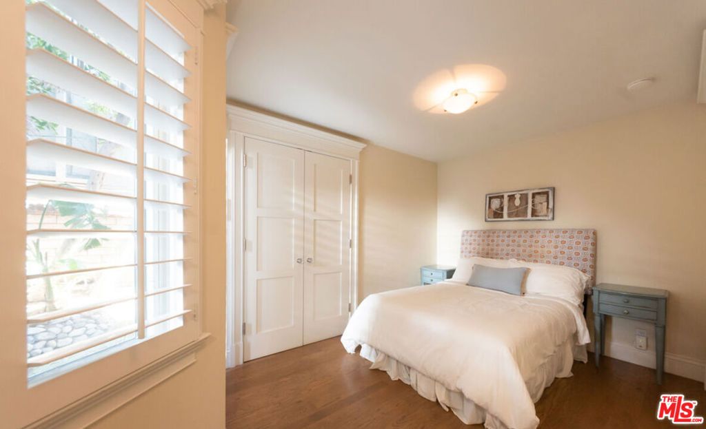 Image 29 of property listing at 30760 Broad Beach Road, Malibu, CA 90265
