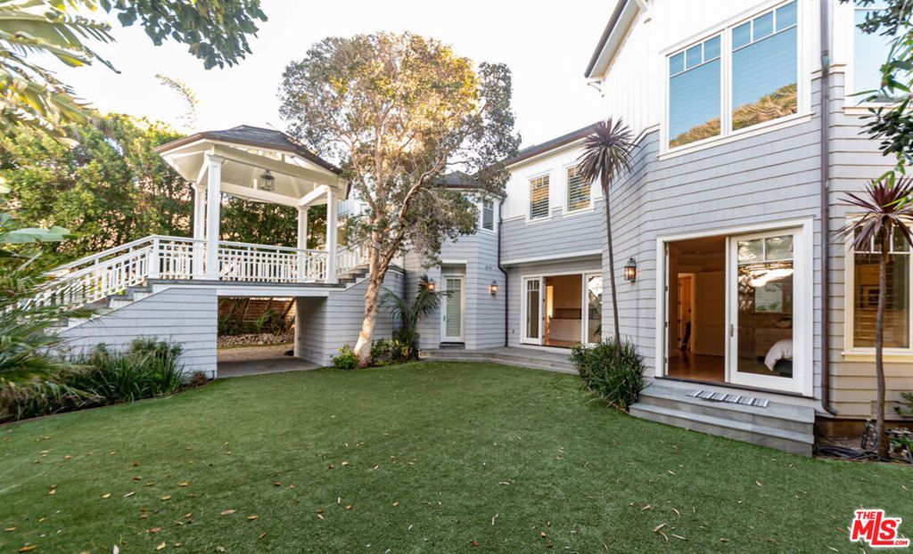 Image 38 of property listing at 30760 Broad Beach Road, Malibu, CA 90265