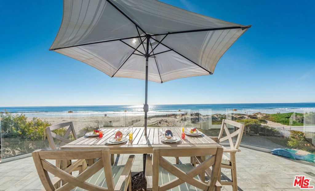 Image 9 of property listing at 30760 Broad Beach Road, Malibu, CA 90265