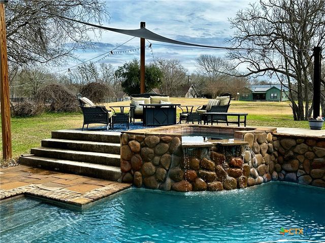 159 Moku Manu Drive, Bastrop, TX 78602