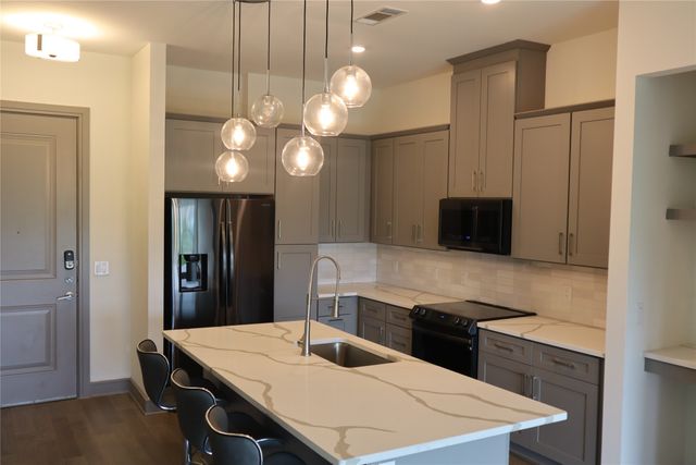 2700 Old Denton Road 3314, Carrollton, TX 75007