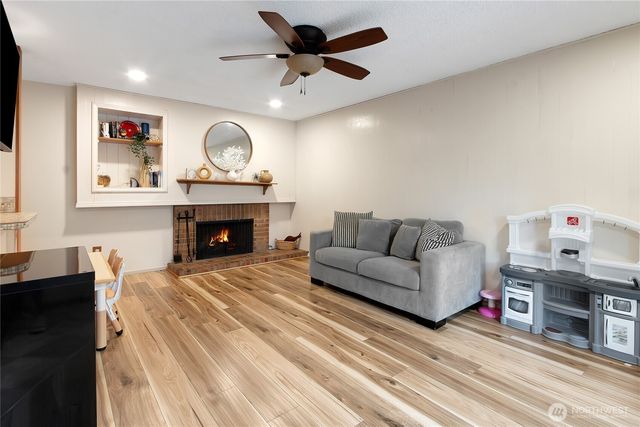 2820 Alpine Street SE, Auburn, WA 98002
