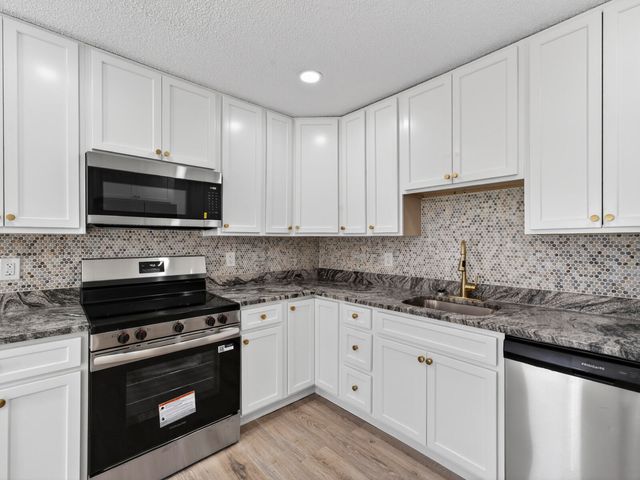 1373 32nd Avenue SW, Vero Beach, FL 32968