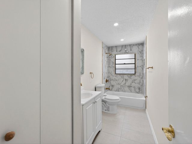 1373 32nd Avenue SW, Vero Beach, FL 32968