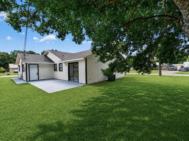 1373 32nd Avenue SW, Vero Beach, FL 32968